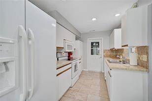 215 Persimmon St - Photo 11