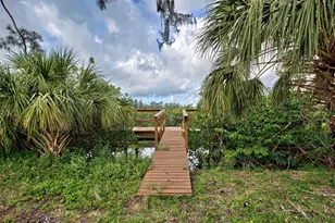 110 S Oxford Dr, Englewood, FL 34223 - Photo 37