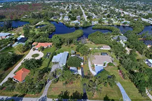 110 S Oxford Dr, Englewood, FL 34223 - Photo 45