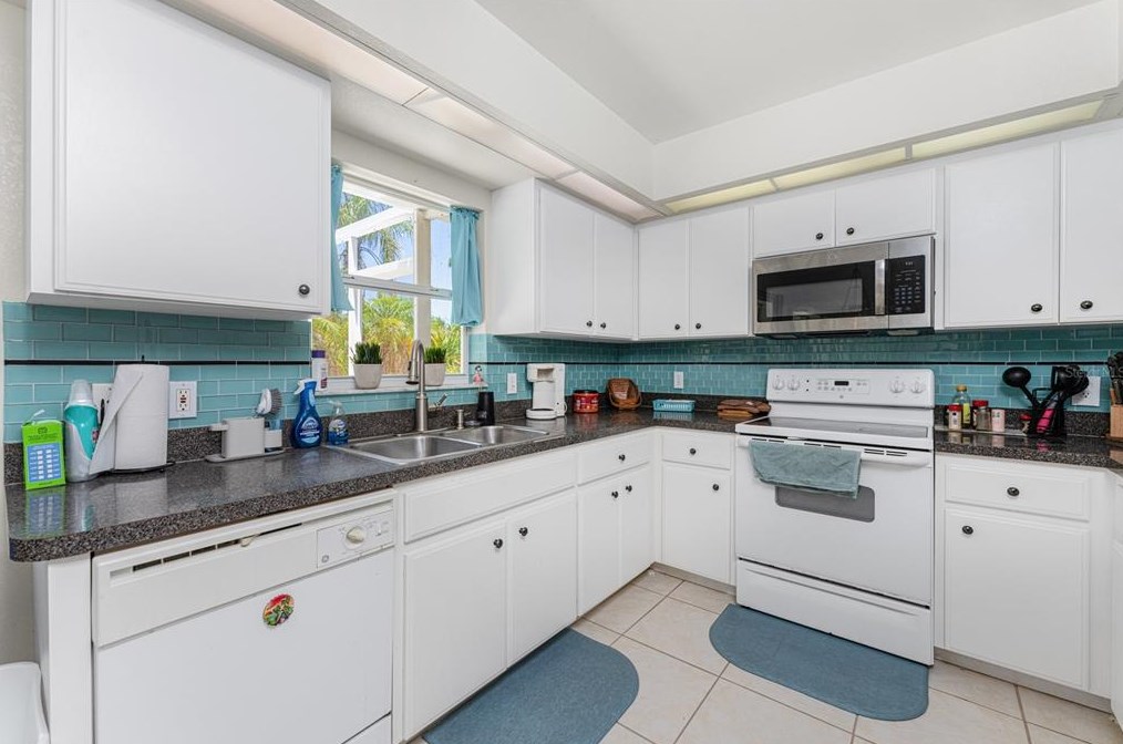 123 Antis Dr, Placida FL  33947-2823 exterior