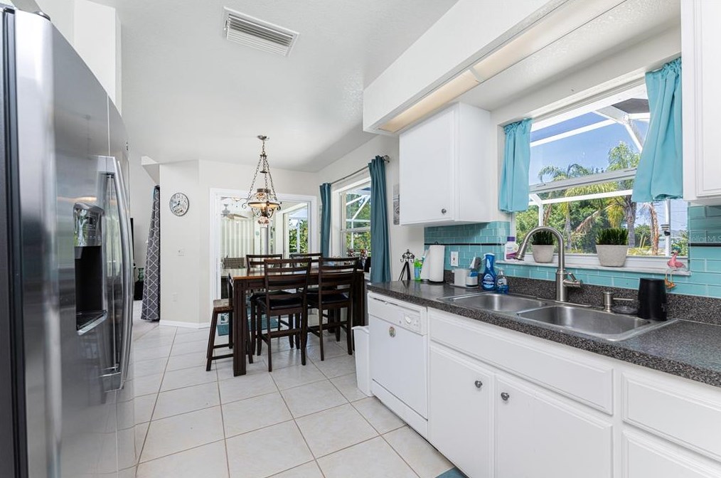 123 Antis Dr, Placida FL  33947-2823 exterior