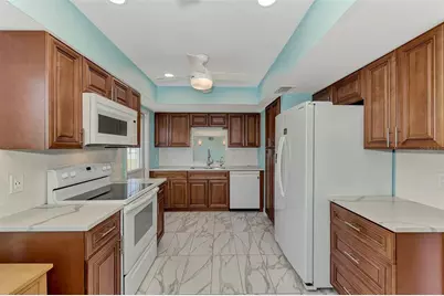 570 Foxwood Boulevard #196, Englewood, FL 34223 - Photo 13