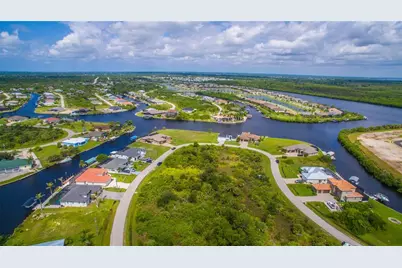 15505 Margo Circle, Port Charlotte, FL 33981 - Photo 9