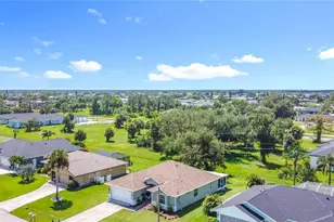 35 Mark Twain Ln, Rotonda West, FL 33947 - Photo 7