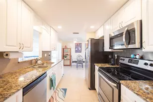 42 Caroll Cir, Englewood, FL 34223 - Photo 17