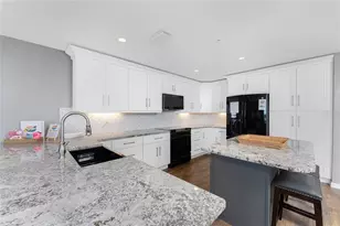 8013 Bay Pointe Dr, Englewood, FL 34224 - Photo 13