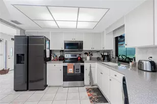 10127 Peach Ave, Englewood, FL 34224 - Photo 17