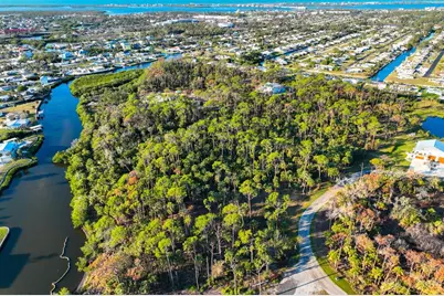 971 Lampp Drive, Englewood, FL 34223 - Photo 5