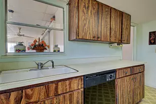 914 E 2nd St, Englewood, FL 34223 - Photo 17