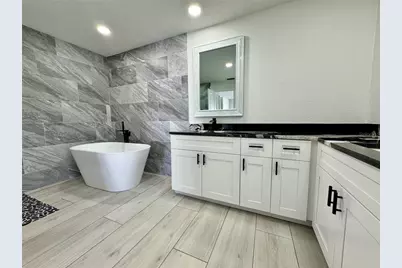 19782 Midway Blvd, Port Charlotte, FL 33948 - Photo 11