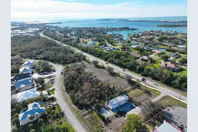 10081 Creekside Drive, Placida, FL 33946 - Photo 9