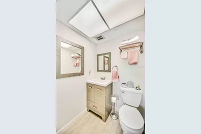 708 Tamiami Trail S #103, Venice, FL 34285 - Photo 25