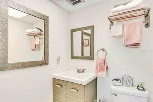 708 Tamiami Trail S, Venice, FL 34285 - Photo 25