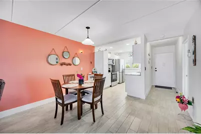 708 Tamiami Trail S #103, Venice, FL 34285 - Photo 9