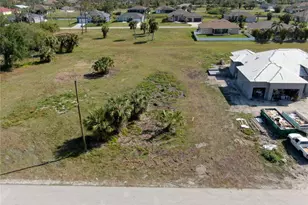 185 Rotonda Blvd S, Rotonda West, FL 33947 - Photo 1