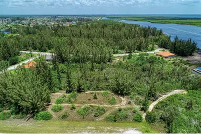 15286 Ingraham Boulevard, Port Charlotte, FL 33981 - Photo 5