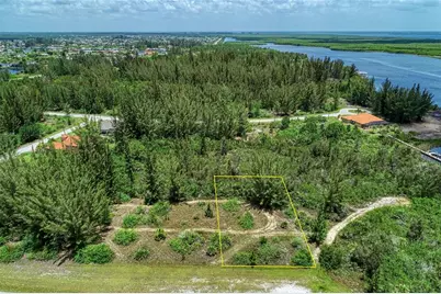 15286 Ingraham Boulevard, Port Charlotte, FL 33981 - Photo 3