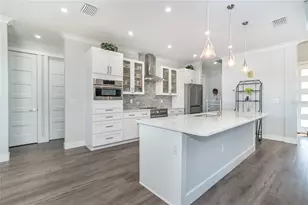237 W Pine Valley Ln, Rotonda West, FL 33947 - Photo 19