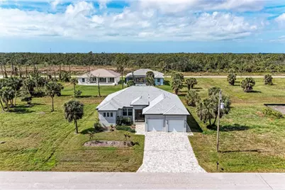 237 W Pine Valley Lane, Rotonda West, FL 33947 - Photo 7
