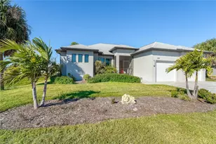 237 W Pine Valley Ln, Rotonda West, FL 33947 - Photo 7