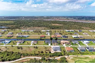 237 W Pine Valley Lane, Rotonda West, FL 33947 - Photo 5