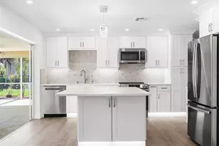 2160 Palm Tree Dr, Punta Gorda, FL 33950 - Photo 17