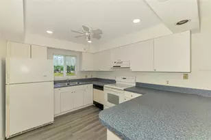 200 Rotonda Blvd W, Rotonda West, FL 33947 - Photo 13