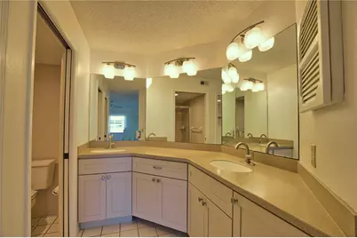 405 Pine Hollow Circle #405, Englewood, FL 34223 - Photo 35