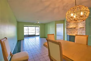 405 Pine Hollow Cir, Englewood, FL 34223 - Photo 15