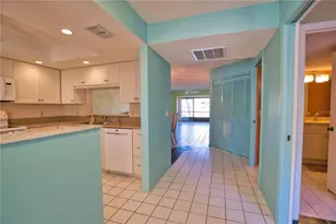 405 Pine Hollow Cir, Englewood, FL 34223 - Photo 3