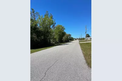 12353 Evelyn Avenue, Port Charlotte, FL 33981 - Photo 3