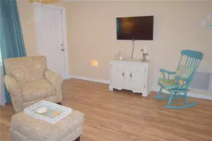 140 W Cowles St, Englewood, FL 34223 - Photo 3