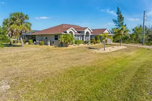 8251 Arlewood Cir, Port Charlotte, FL 33981 - Photo 5