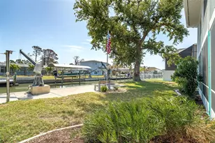 9230 Pine Cove Dr, Englewood, FL 34224 - Photo 21