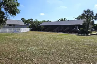 351 Bobby Jones Rd, Sarasota, FL 34232 - Photo 3