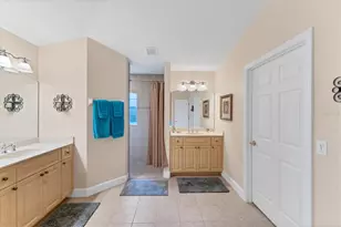1080 Boundary Blvd, Rotonda West, FL 33947 - Photo 17