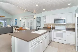 7536 Palm Island Dr S, Placida, FL 33946 - Photo 11