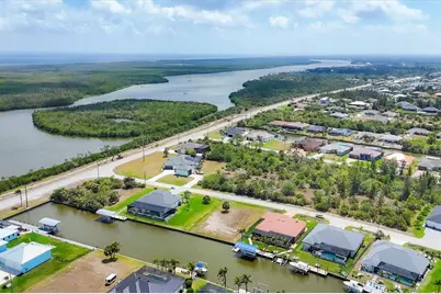 15426 Seafoam Circle, Port Charlotte, FL 33981 - Photo 9