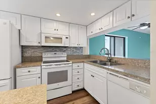 1701 Beach Rd, Englewood, FL 34223 - Photo 17