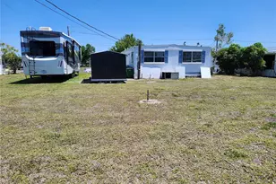 1252 Kingfisher Dr, Englewood, FL 34224 - Photo 27