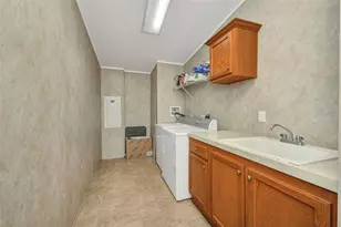 2100 Kings Hwy, Port Charlotte, FL 33980 - Photo 17