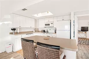 217 Casey Key Rd, Nokomis, FL 34275 - Photo 17