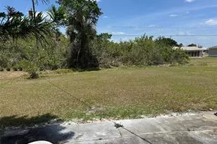 194 Garden Ave NW, Port Charlotte, FL 33952 - Photo 13