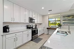 10805 Tarflower Dr, Venice, FL 34293 - Photo 17