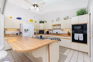 204 Bunker Rd, Rotonda West, FL 33947 - Photo 17