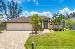 8400 Antwerp Cir, Port Charlotte, FL 33981 - Photo 3