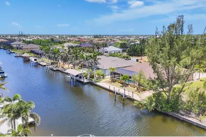 8400 Antwerp Circle, Port Charlotte, FL 33981 - Photo 51