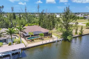 8400 Antwerp Cir, Port Charlotte, FL 33981 - Photo 49