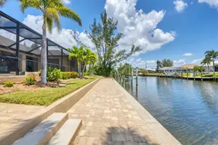 8400 Antwerp Cir, Port Charlotte, FL 33981 - Photo 45