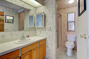 141 N Fiji Cir, Englewood, FL 34223 - Photo 23